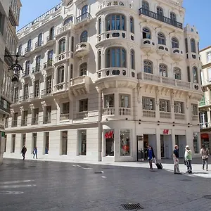 https://inmalaga-felix-saenz.hotelsinnerja.org
